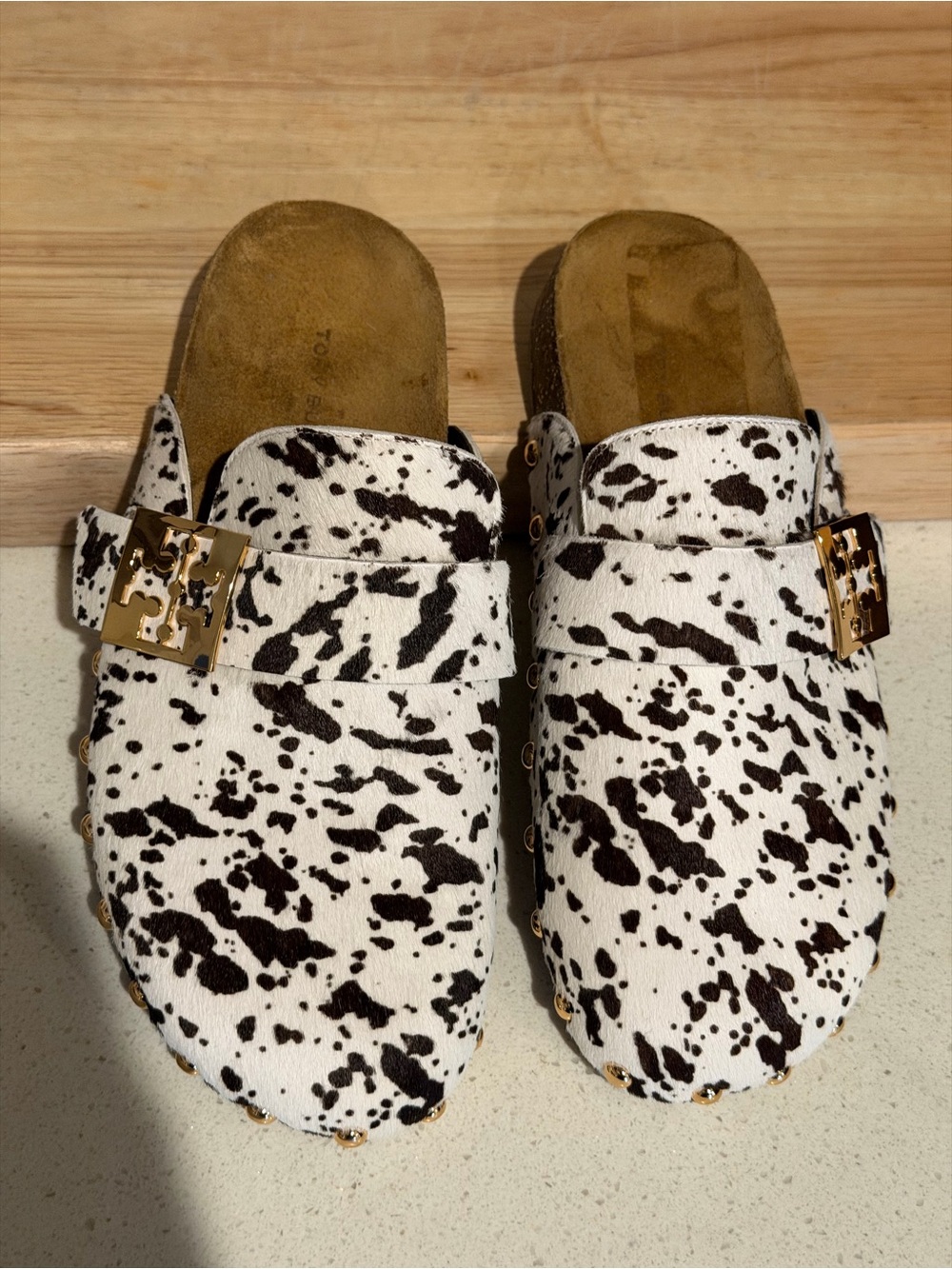 Tory Burch Womens Mellow Stud Ivory Animal Print Calf Hair Mules - Picture 6 of 11